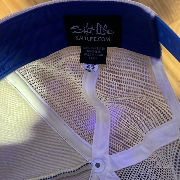 Authentic Salt Life Snap Back Hat - Picture 4 of 4
